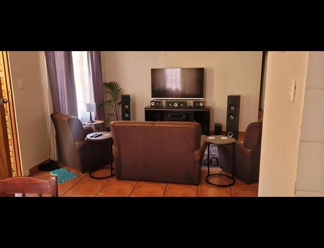 4 BEDROOM HOUSE FOR SALE IN CLAREMONT